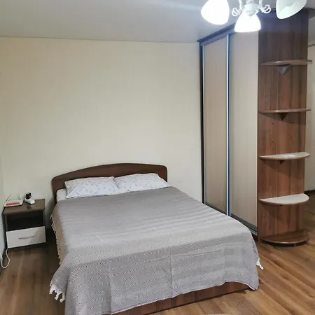 1 Комн Апартаменты В Центре Рядом С Парком Kostanay Exterior photo